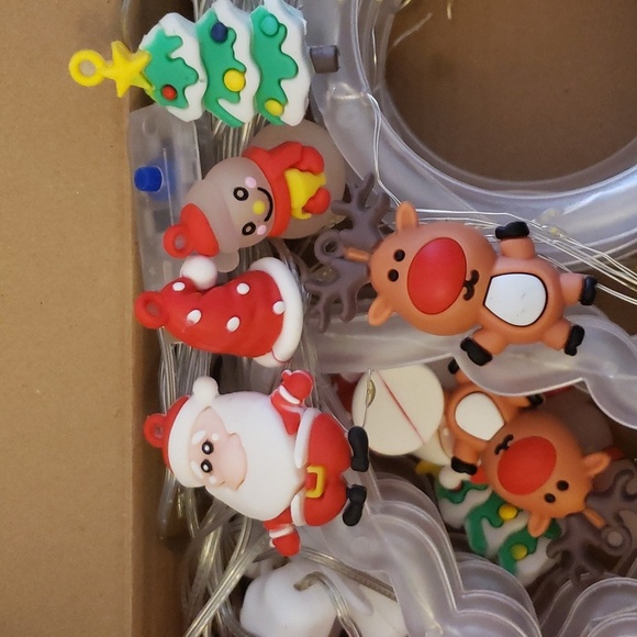 Madala USB Christmas Icicle Lights Featuring Santa and Friends with Remote - Picture 6 of 9